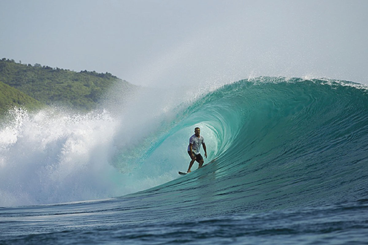 印尼游之15个酷爽冲浪点