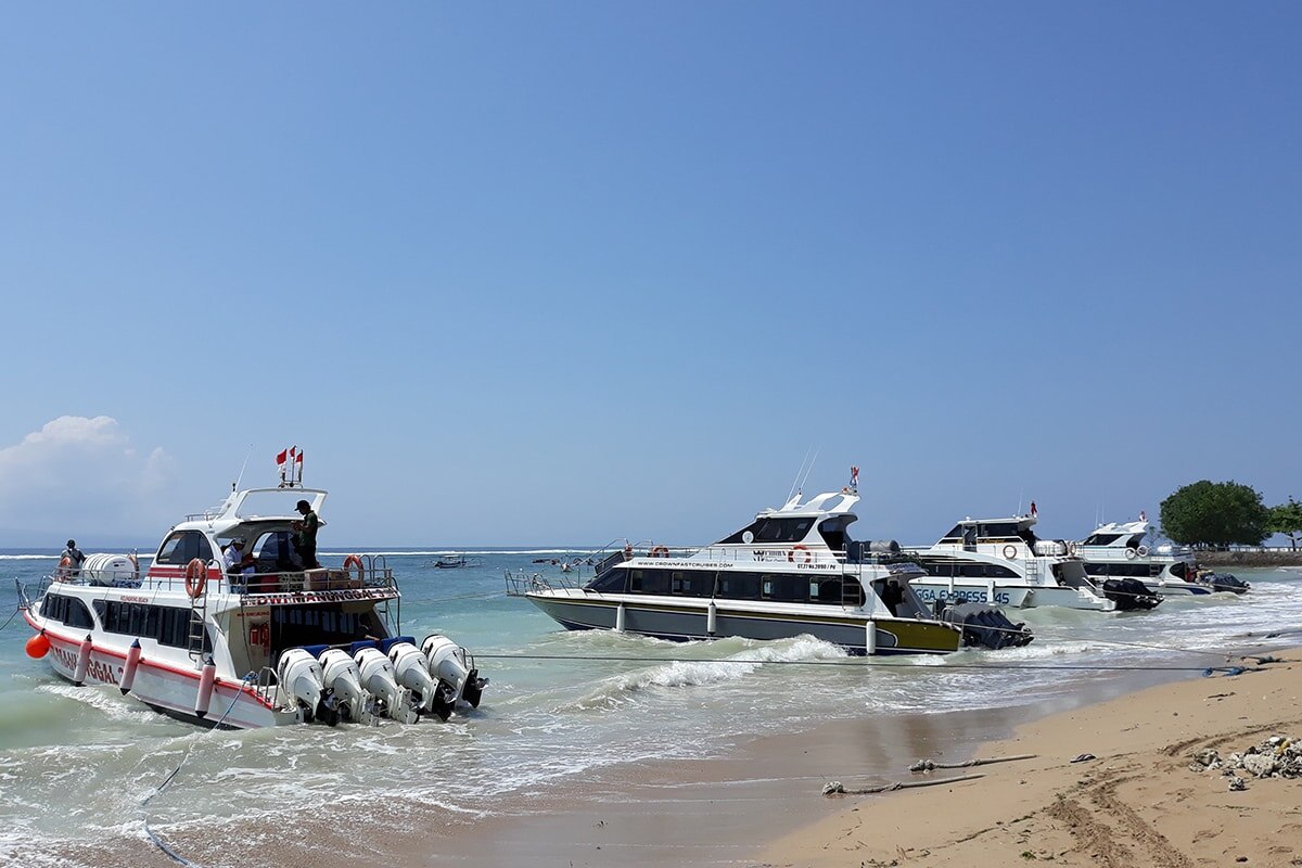 several public boats riding from Sanur to Nusa Lembongan