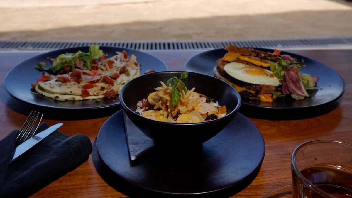 Cari Restoran Enak di Bali? Ini 5 Rekomendasi yang Pantang Dilewatkan!