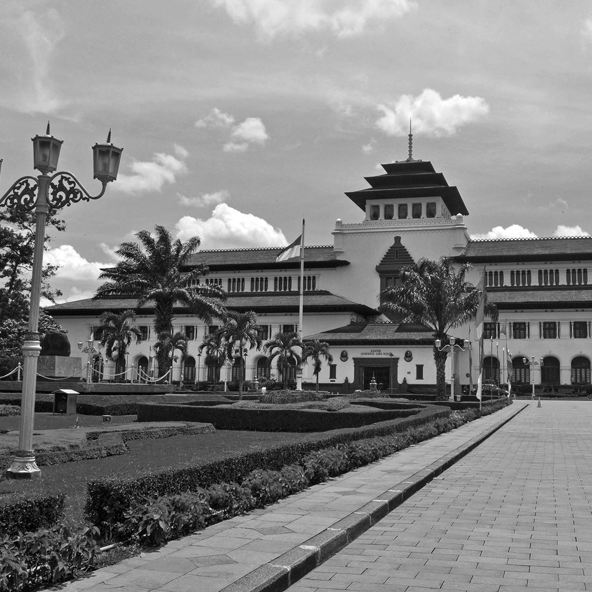 The Latest Status of the Evacuation Process for Tourists Following the Eruption of Mount Lewotobi