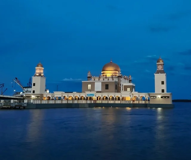 Masjid Terapung Darul Irsyad Al Muhajirin