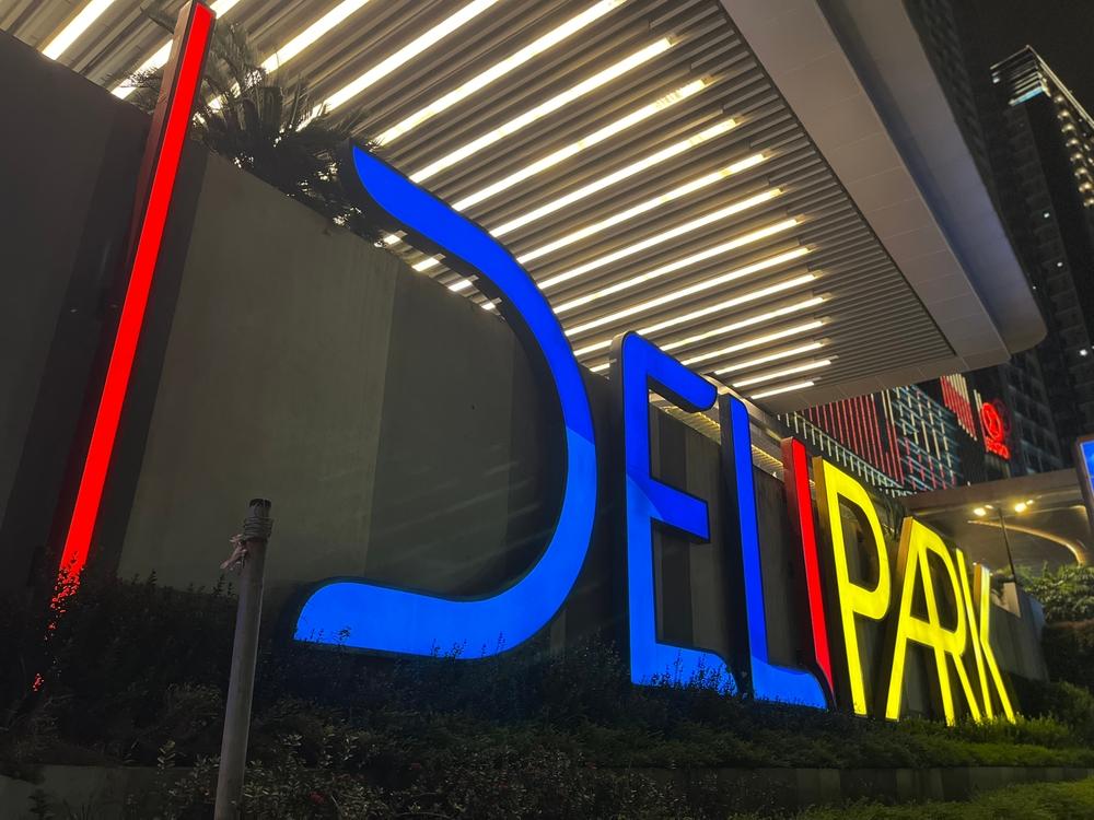 Delipark Mall: Pusat Belanja dan Hiburan di Medan