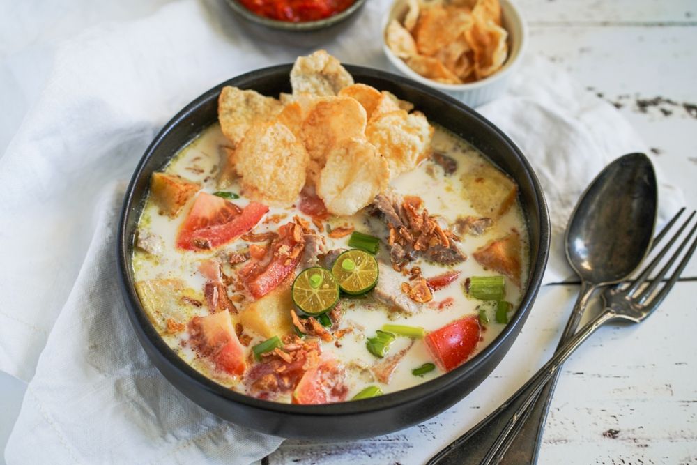 Soto Betawi: Eksplorasi Nikmat Menu Legendaris di Jakarta