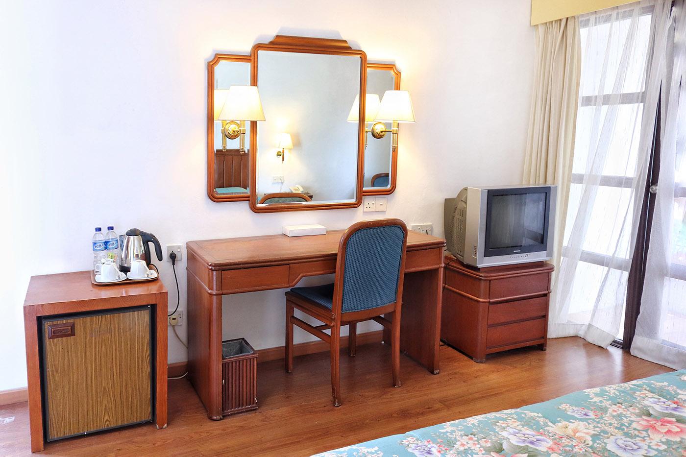 Pantai Cermin Theme Park & Resort Hotel