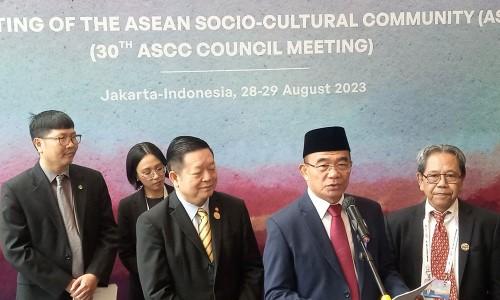 The Latest Status of the Evacuation Process for Tourists Following the Eruption of Mount Lewotobi