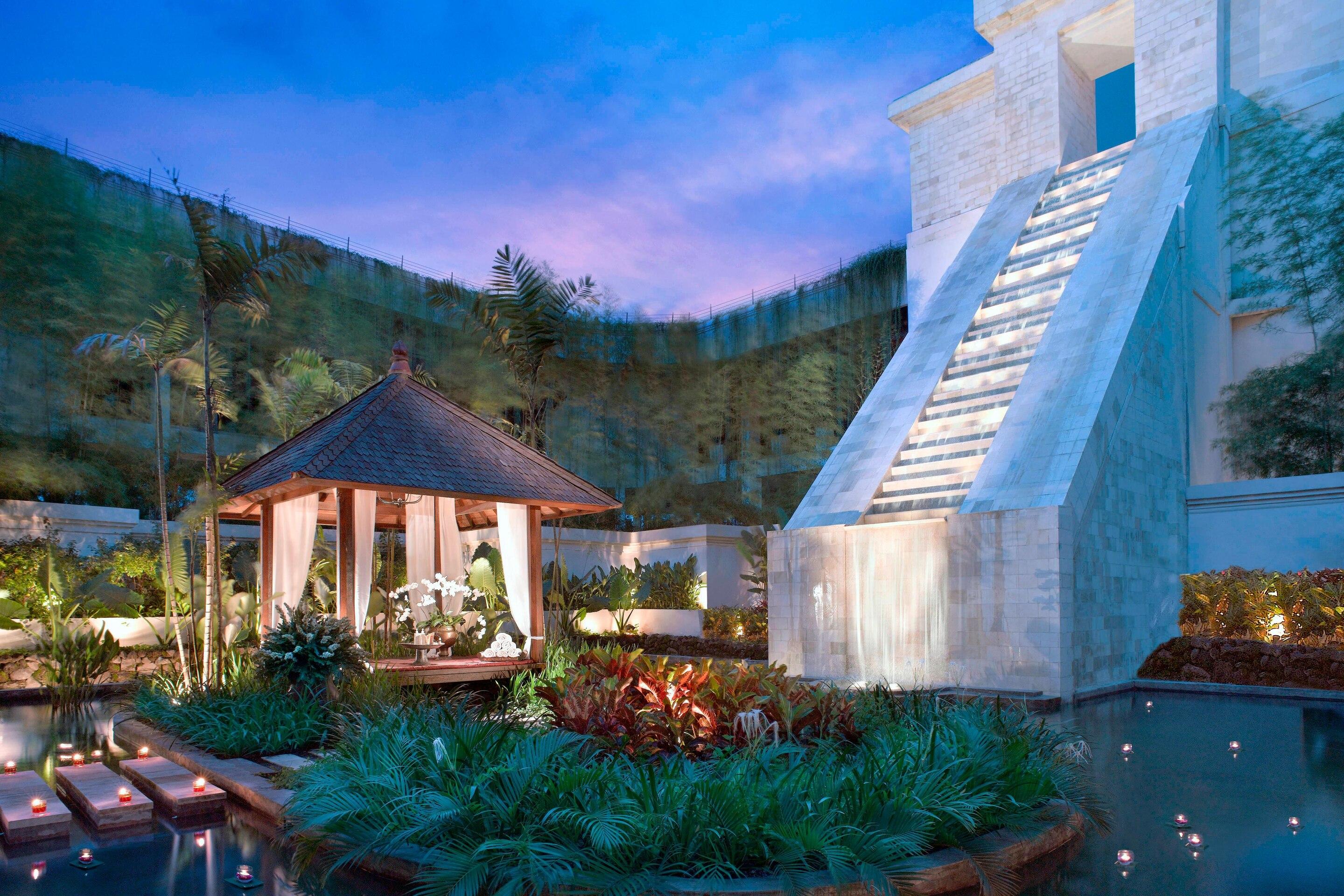 12 Luxurious Hotels for Your Rest and Relax Days in Yogyakarta