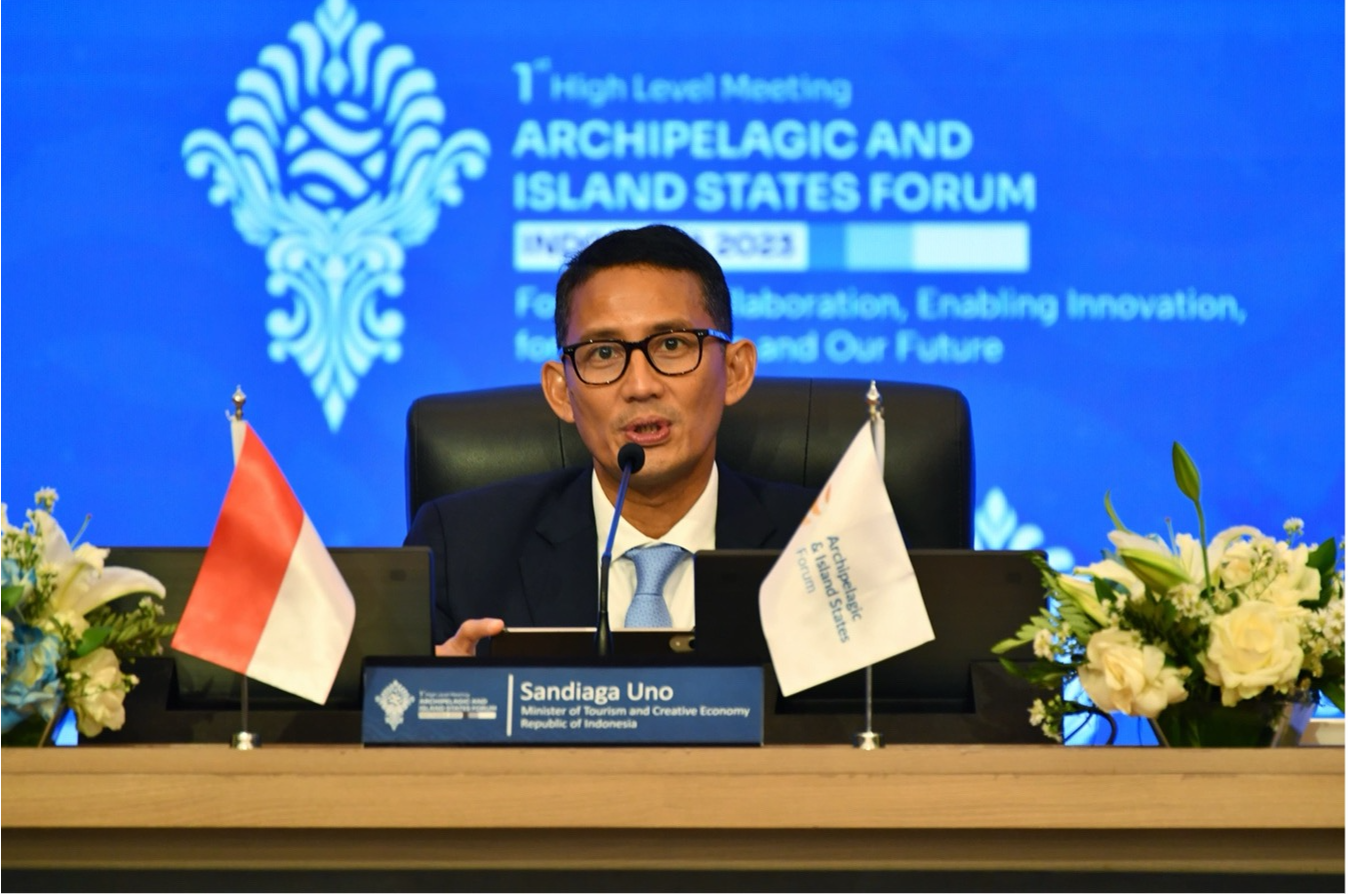 Indonesia invites ASEAN countries to strengthen sustainable tourism.