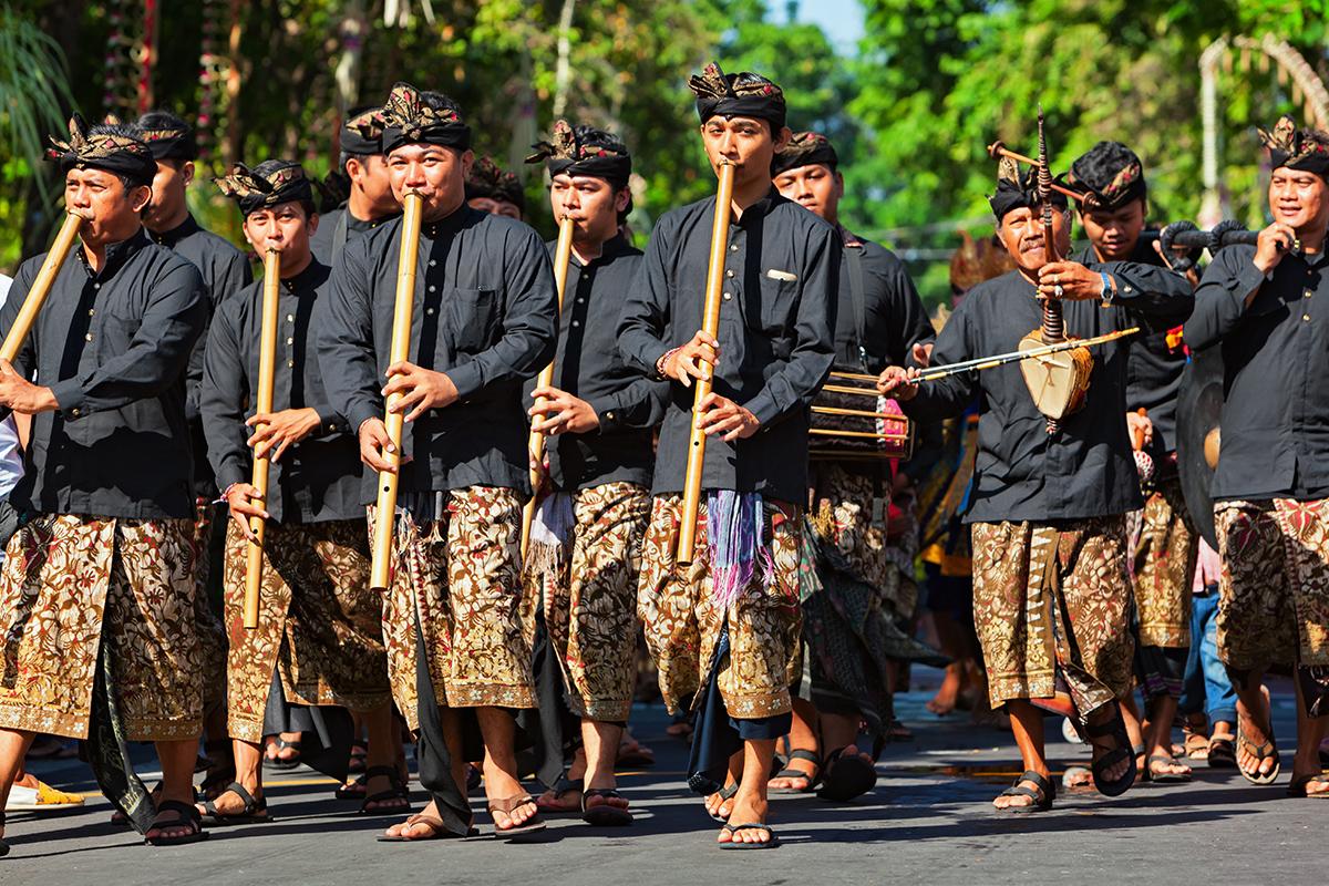 Wordt gefascineerd door deze 5 unieke Indonesische traditionele muziekinstrumenten tijdens uw thuisverblijf