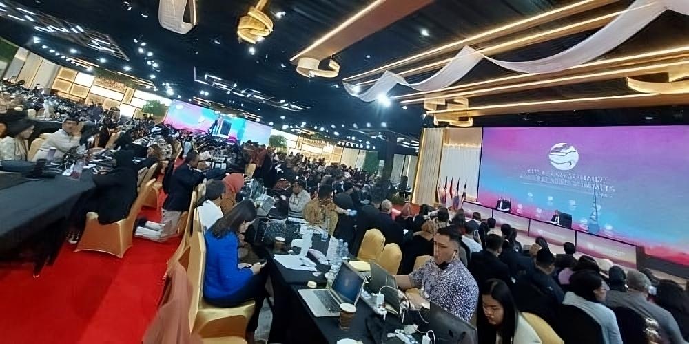 The Latest Status of the Evacuation Process for Tourists Following the Eruption of Mount Lewotobi