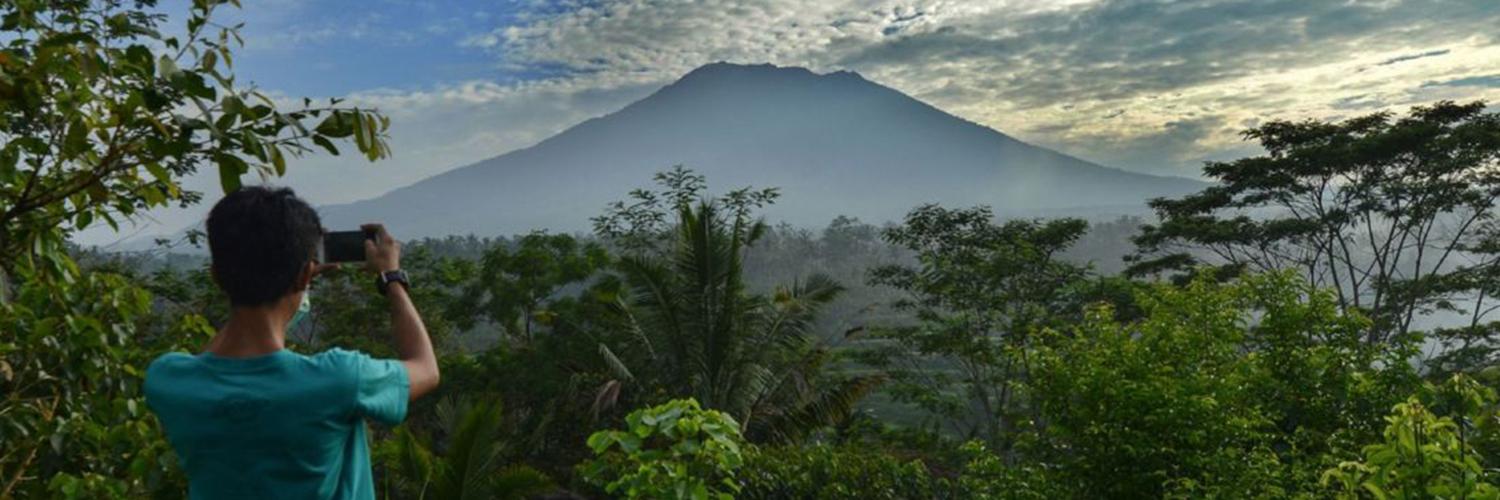 The Latest Status of the Evacuation Process for Tourists Following the Eruption of Mount Lewotobi