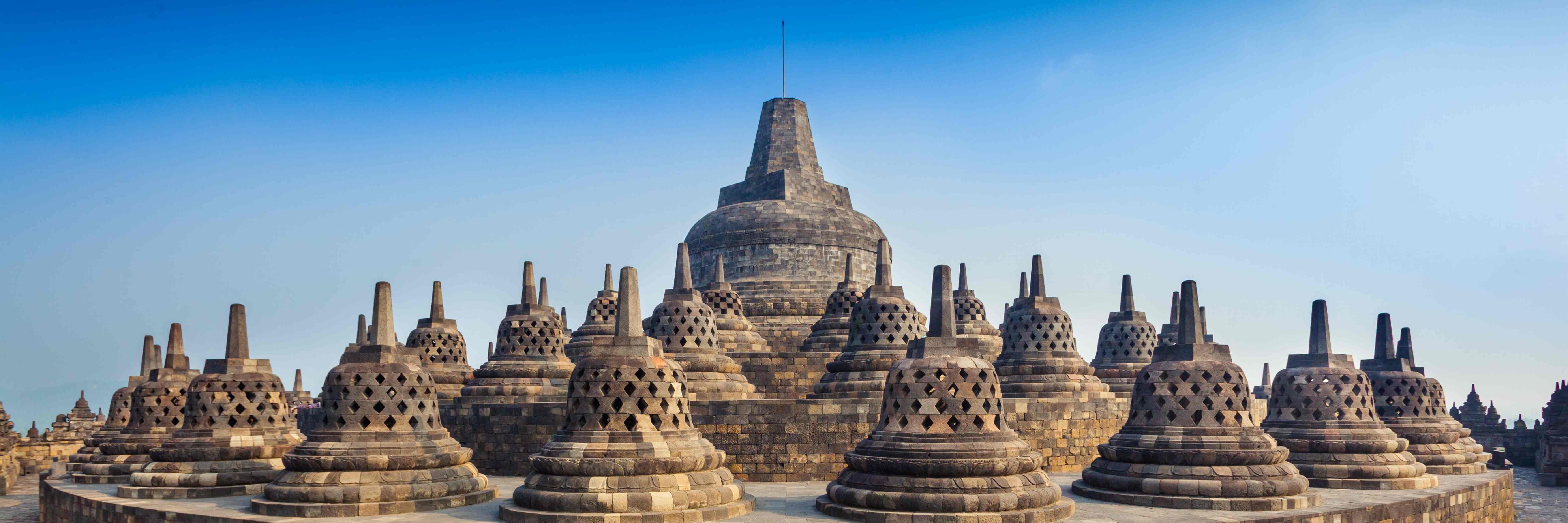 8 Beautiful Hotels Closest to Magnificent Borobudur
