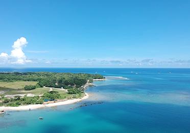Tanjung Lesung海滩， 沉浸在美丽的大自然之中
