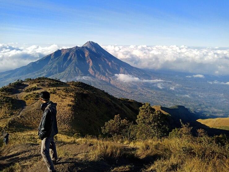 Gunung Merapi Merbabu