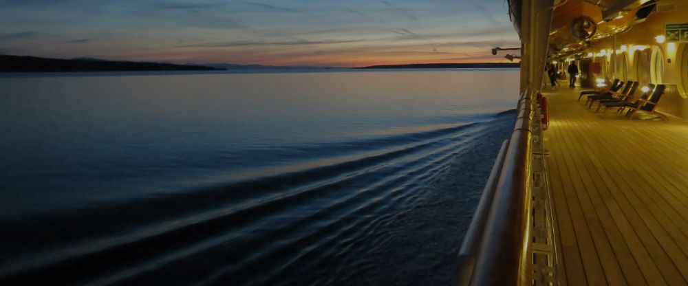 Background image for cruise banner mobile