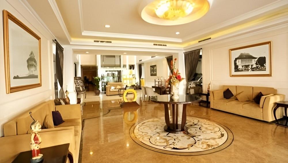 Save More in These 5 Budget Hotels in Solo