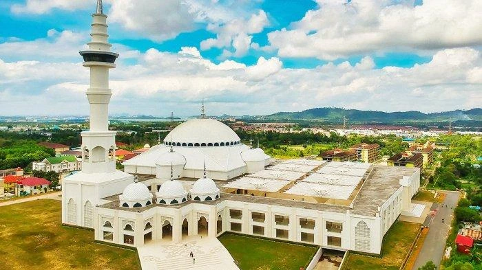 Sultan Mahmud Riayat Syah Mosque