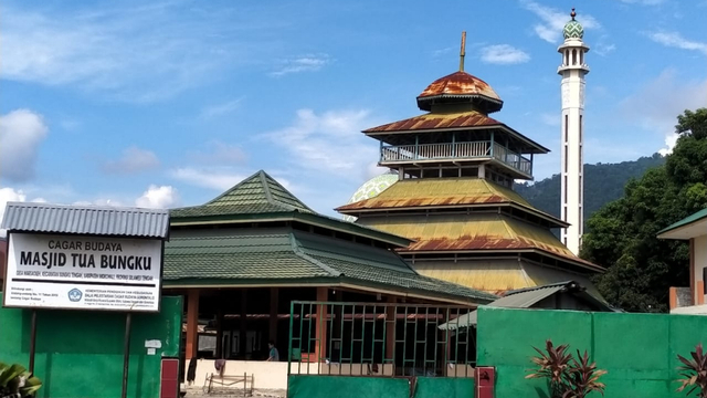 Mesjid Tua Bungku