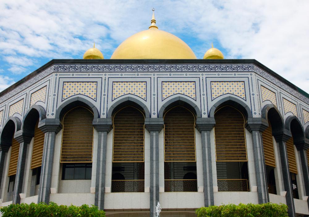 Masjid Agung Al Aqsha