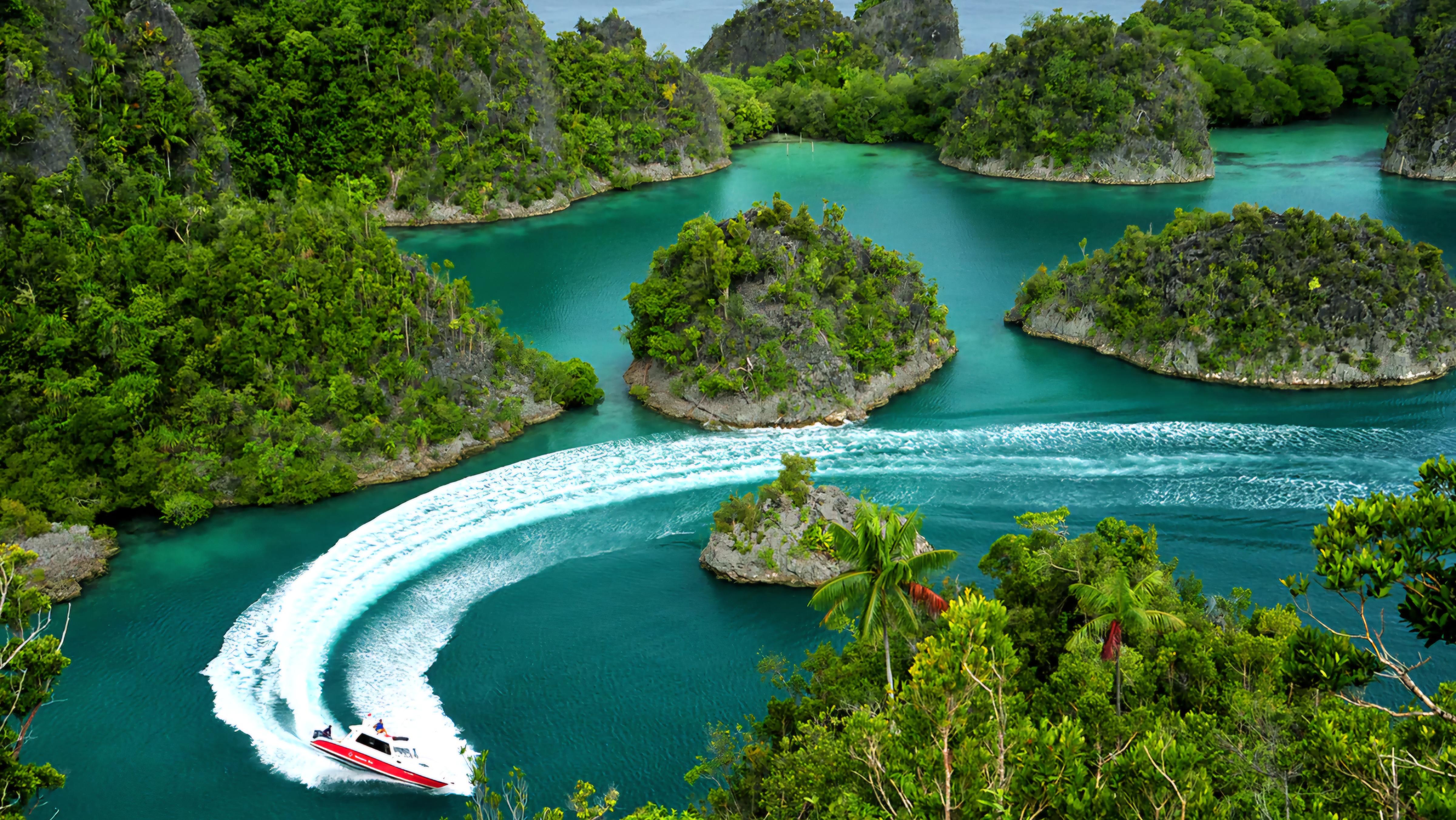 The Latest Status of the Evacuation Process for Tourists Following the Eruption of Mount Lewotobi