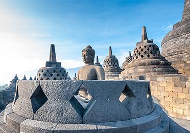 The Latest Status of the Evacuation Process for Tourists Following the Eruption of Mount Lewotobi