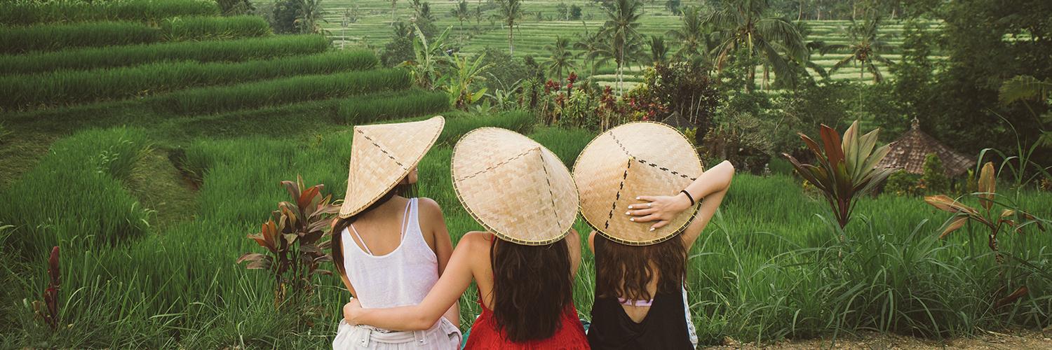 Spreek uw waardering uit door een virtuele ansichtkaart uit Indonesië te sturen tijdens de Internationale vriendschapsdag