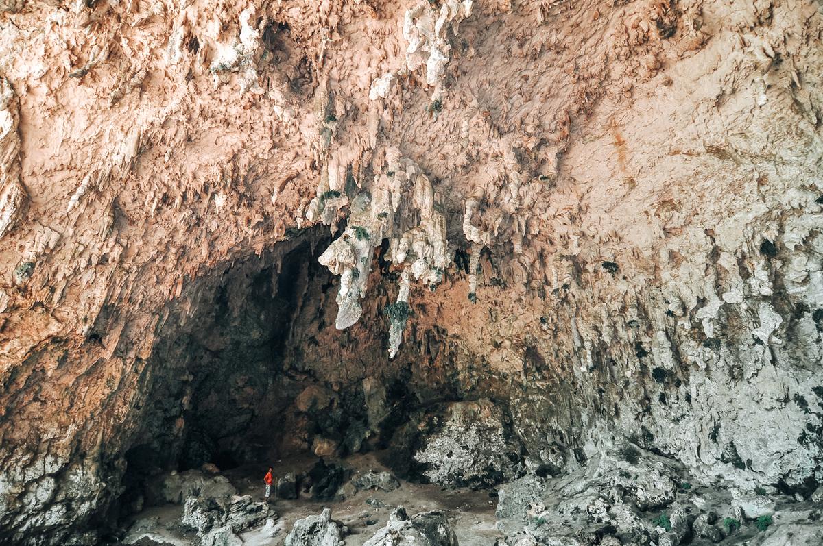 LIANG BUA石灰岩溶洞，印尼霍比特人的家园