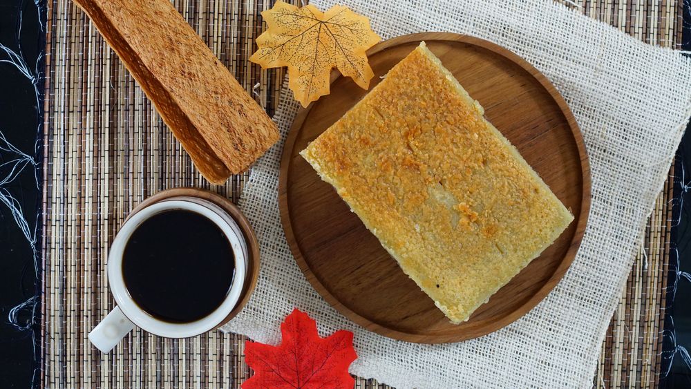 Engkak, Kue Lapis Khas Lampung yang Manis dan Lezat