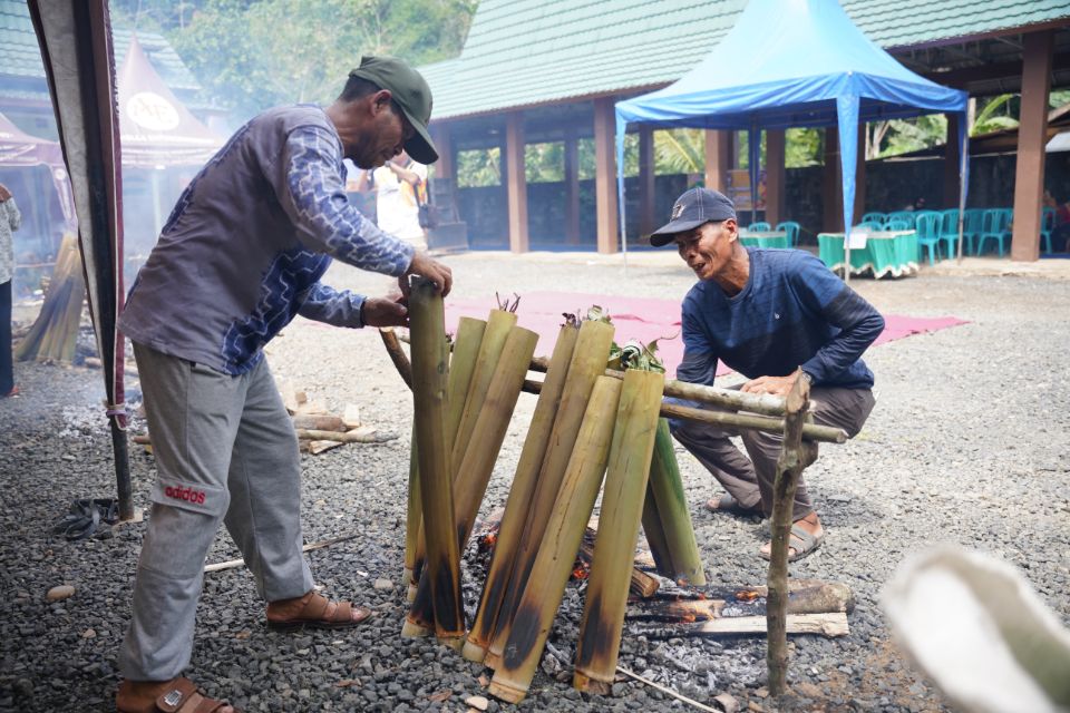 Festival Bamboo Rafting