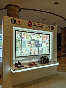 The Ministry of Tourism and Creative Economy showcases North Sumatra's flagship products through a portable installation at Sopo Del Tower Mega Kuningan.