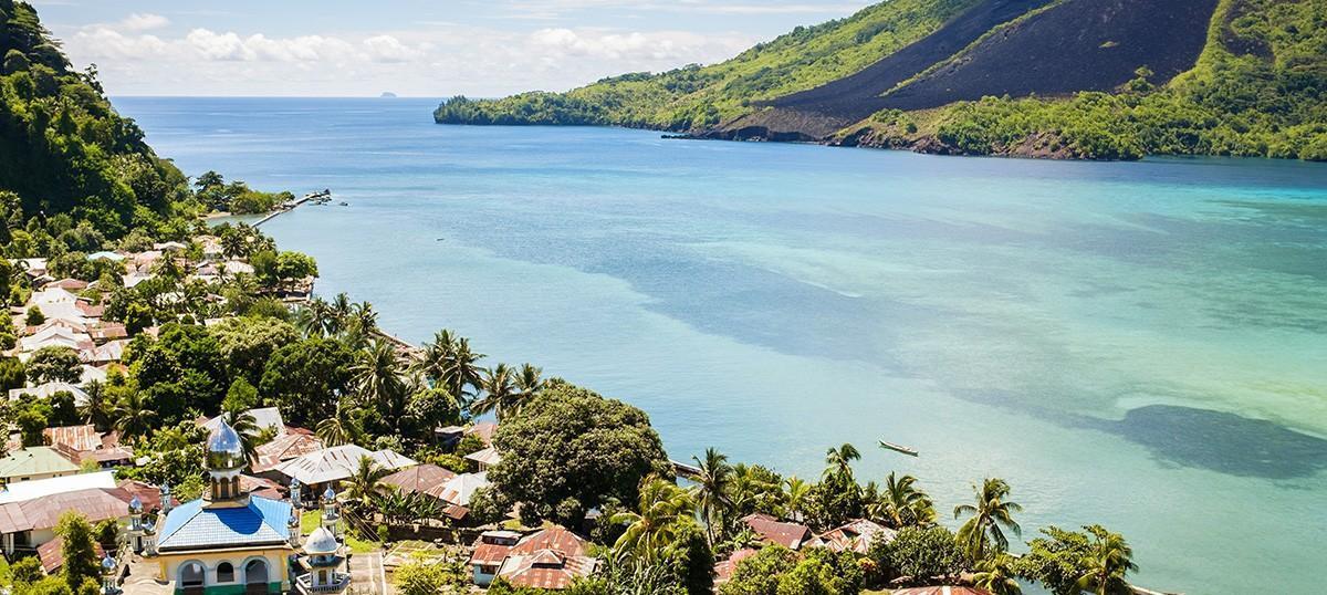 The Latest Status of the Evacuation Process for Tourists Following the Eruption of Mount Lewotobi