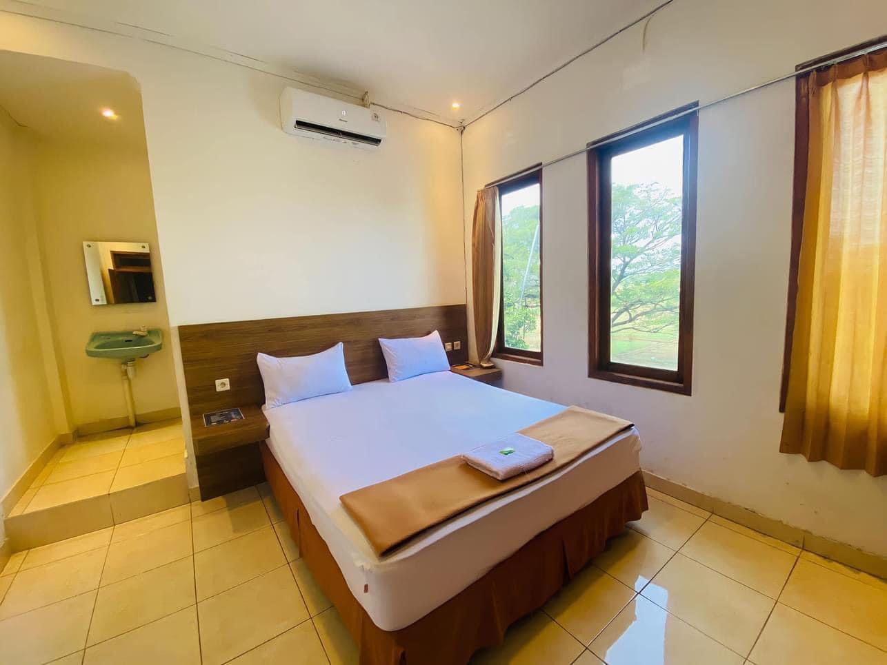 Anugrah Hotel Budget Airport