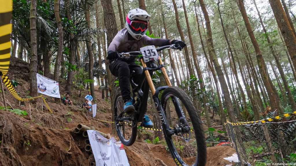 BOB Downhill 2024: A Bicycle Race Event at Borobudur Highland with Stunning Natural Views