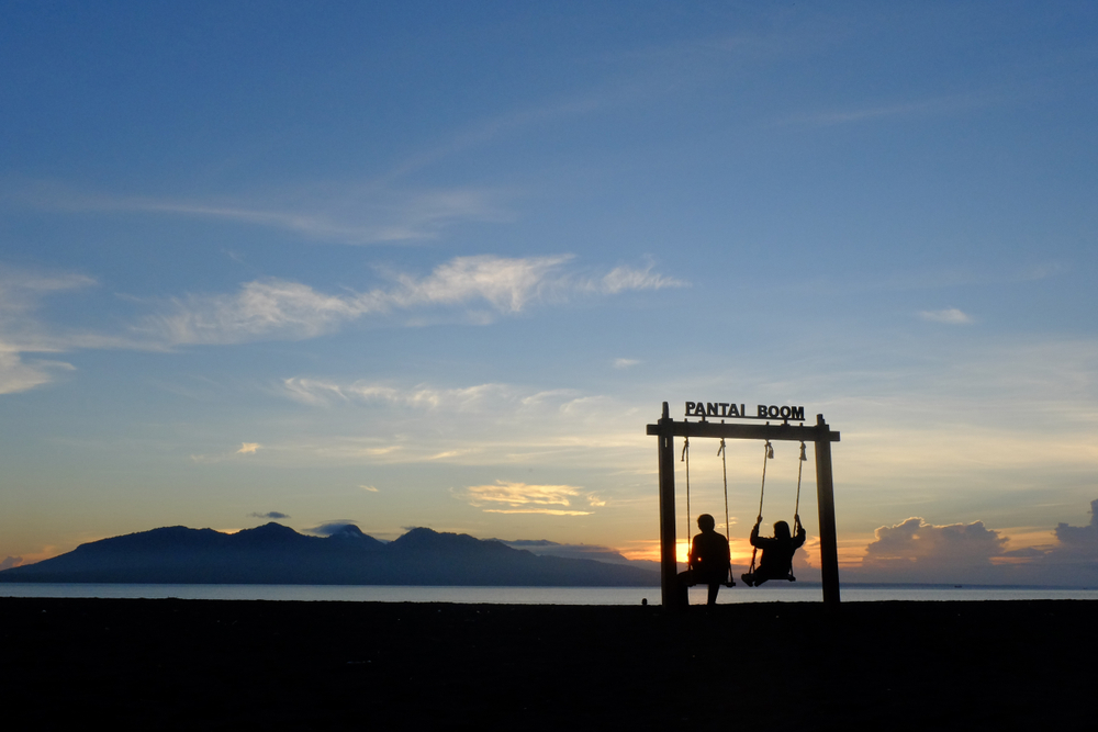 Boom Beach: Sporen van vissers in de Banyuwangi-zee