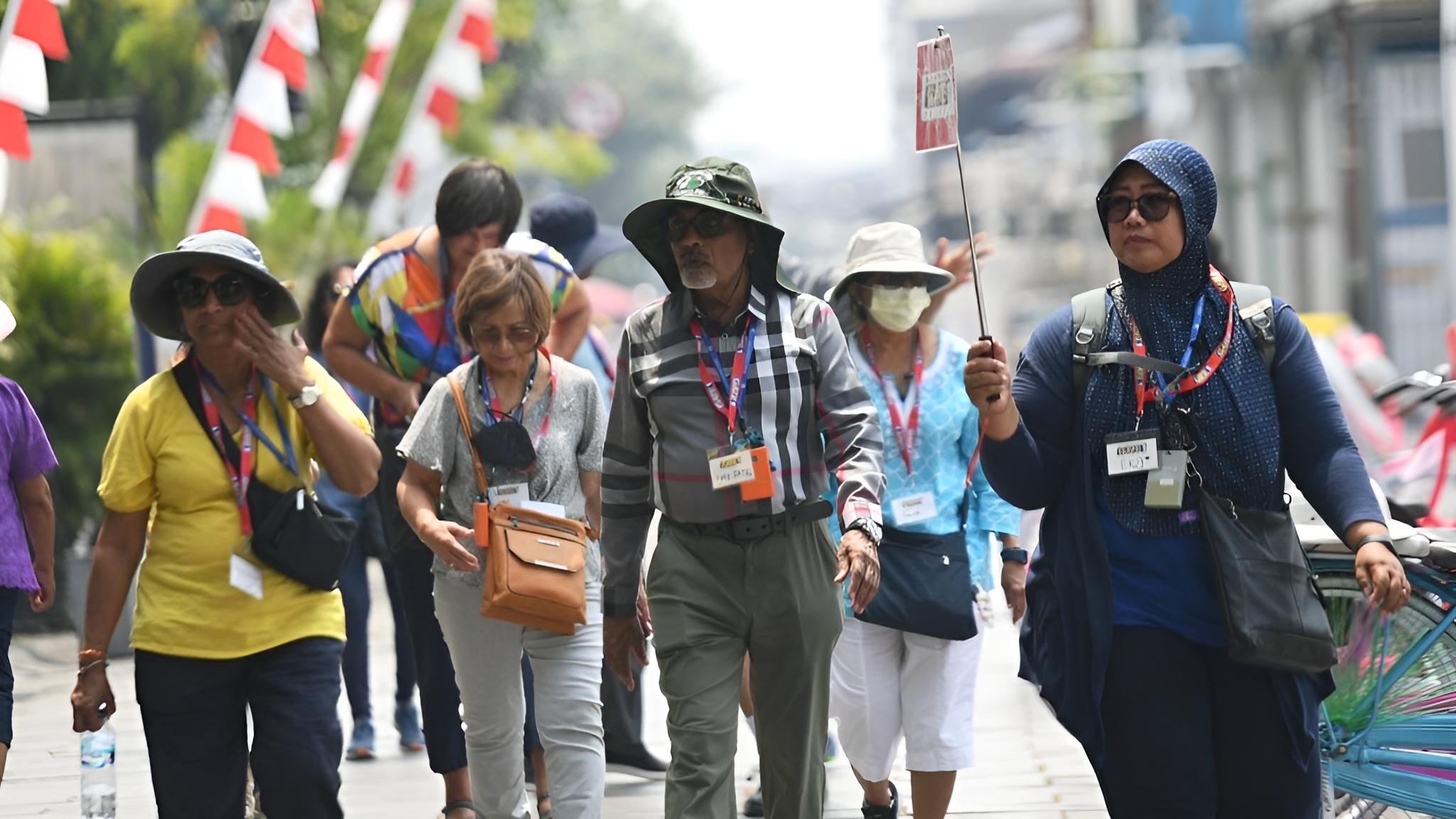 The Latest Status of the Evacuation Process for Tourists Following the Eruption of Mount Lewotobi