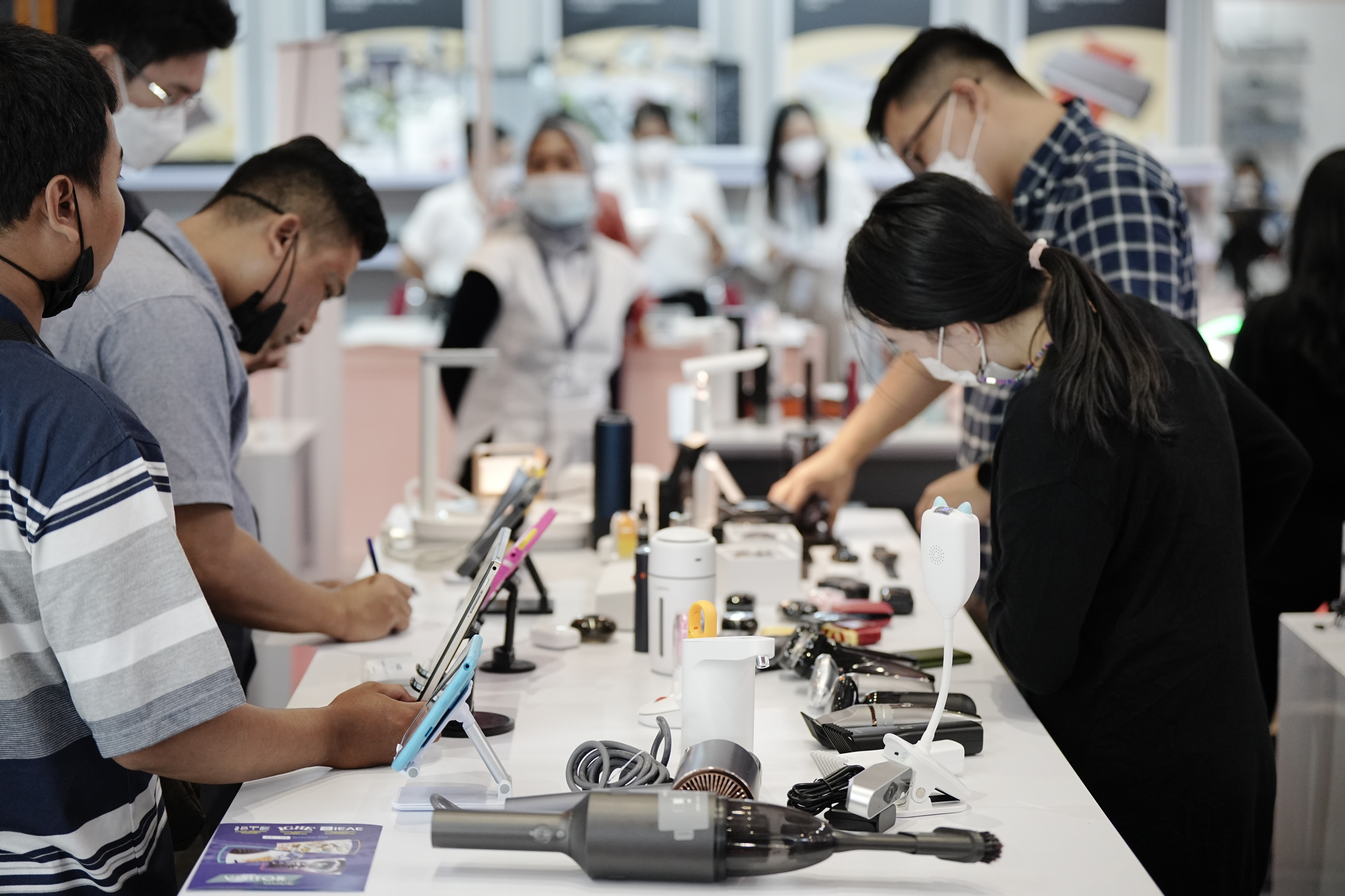 pameran festival like link kehutanan energy terbarukan 2024