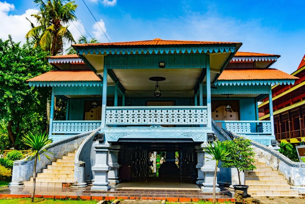 Rumah Lipat Kajang, Arsitektur Tradisional Riau yang Unik