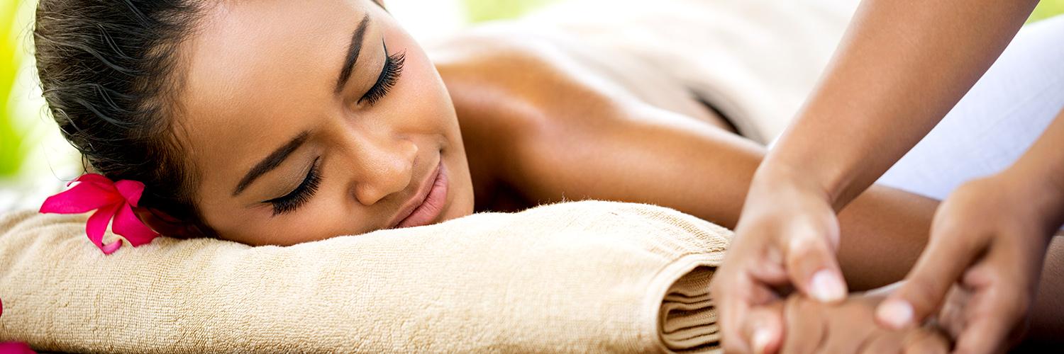 Bakera治疗：风靡万鸦老地区传统的minahasa水疗