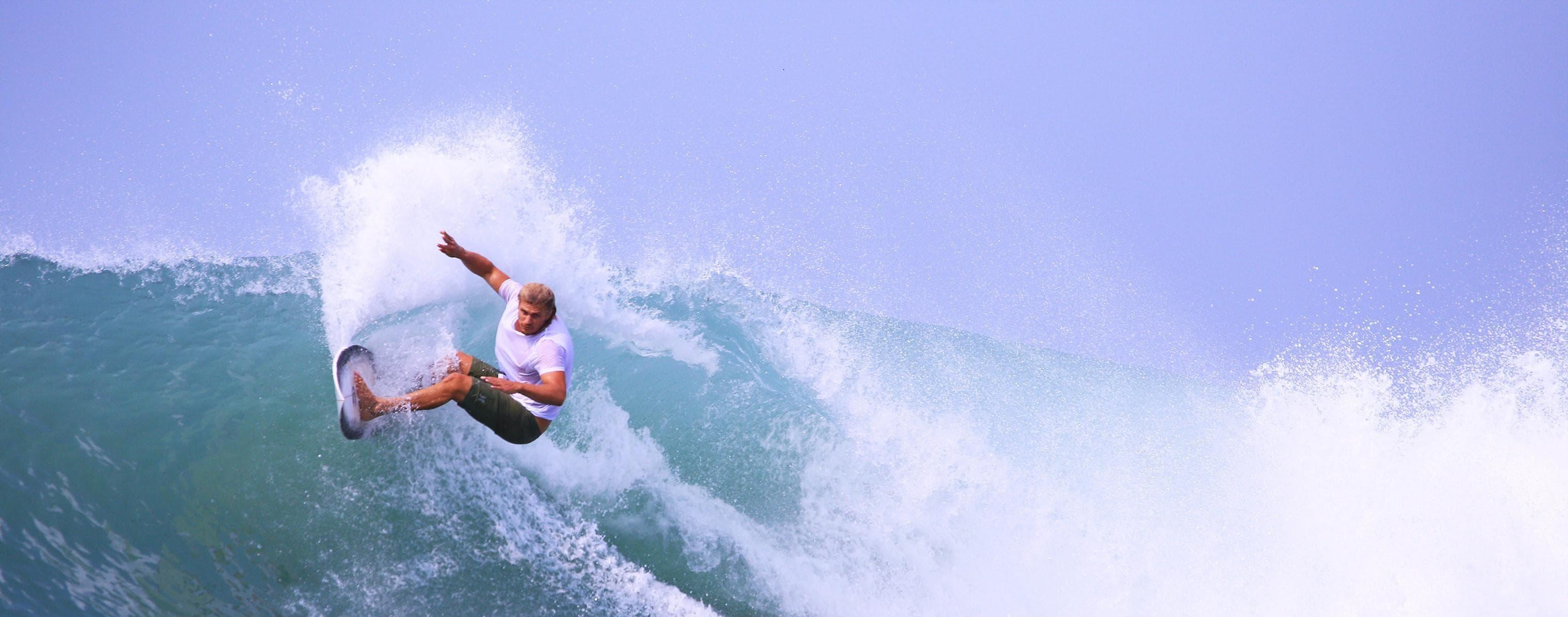 The Latest Status of the Evacuation Process for Tourists Following the Eruption of Mount Lewotobi