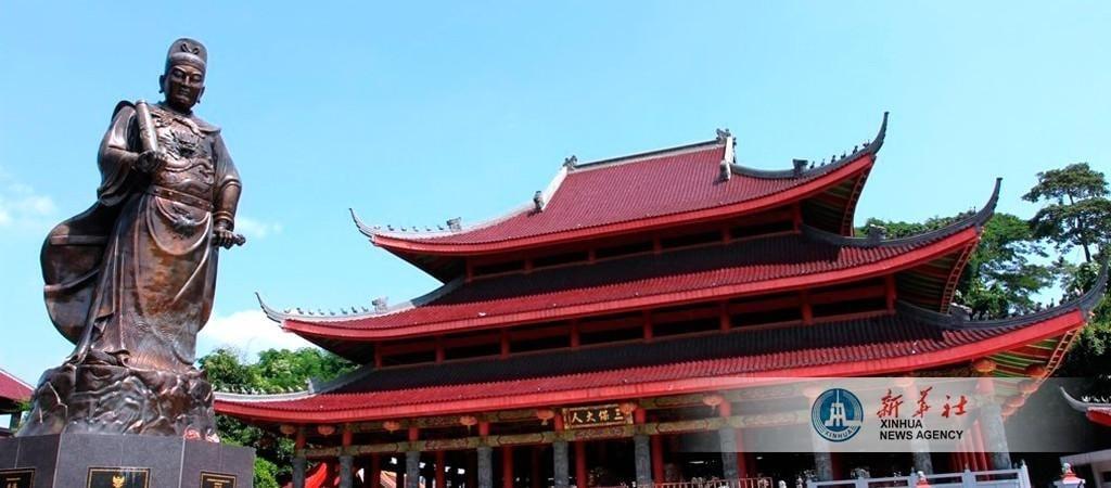 The Latest Status of the Evacuation Process for Tourists Following the Eruption of Mount Lewotobi