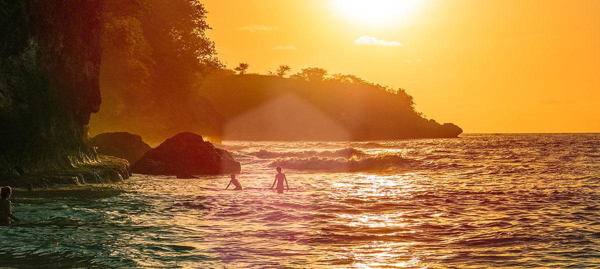 The Latest Status of the Evacuation Process for Tourists Following the Eruption of Mount Lewotobi
