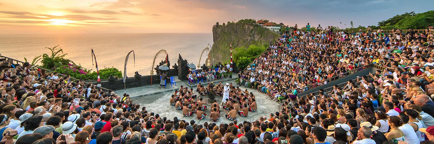 The Latest Status of the Evacuation Process for Tourists Following the Eruption of Mount Lewotobi