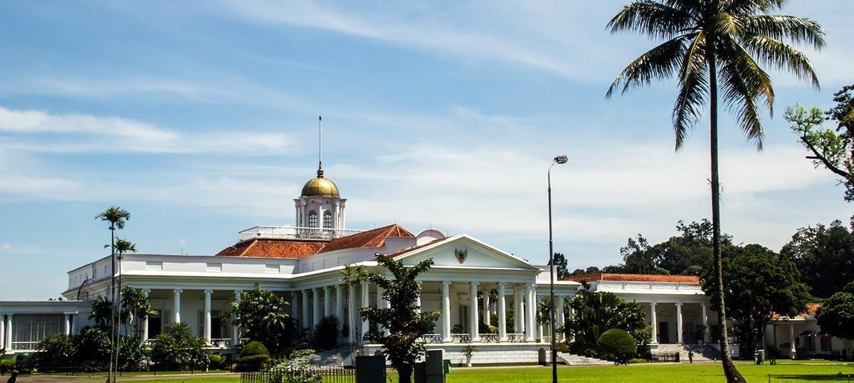 The Latest Status of the Evacuation Process for Tourists Following the Eruption of Mount Lewotobi