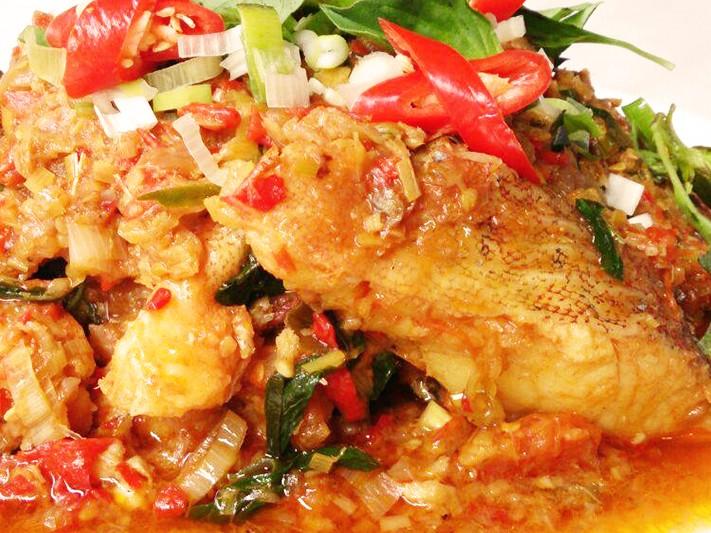 Makassar&rsquo;s Culinary Specialties: Crabs, Seafood and Coto Makassar