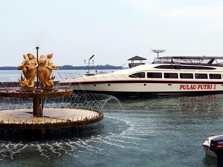 10 Islands to Plunge into in Jakarta&lsquo;s Thousand Islands