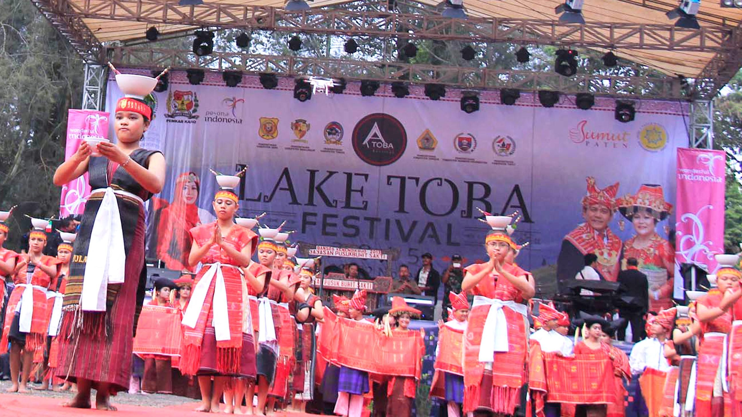 Spectacular Lake Toba Carnival 2016: Don't Miss This Rare Celebration!
