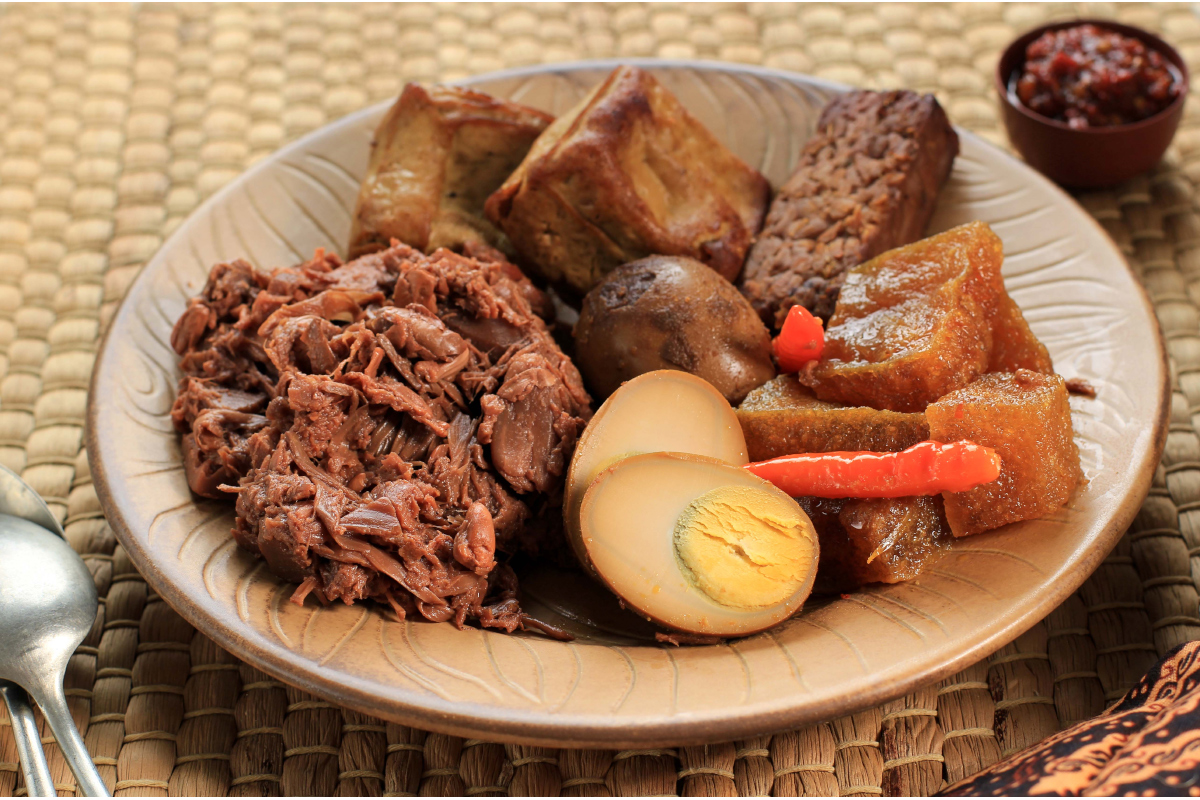 Gudeg Wijilan Bu Lies, oleh-oleh khas Yogyakarta